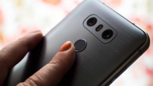 How to screenshot on LG G6