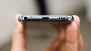 How to fix LG G7 ThinQ charging issue: charges slowly or won’t charge at all