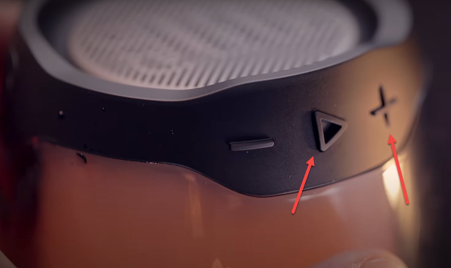 What to do when your JBL Pulse 4 won't charge